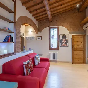 San Zanobi Nest In Florencia